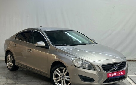 Volvo S60 III, 2012 год, 850 000 рублей, 2 фотография