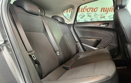 Opel Astra J, 2011 год, 699 000 рублей, 12 фотография