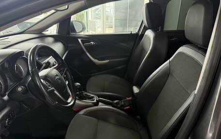 Opel Astra J, 2011 год, 699 000 рублей, 8 фотография