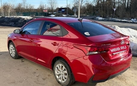 Hyundai Solaris II рестайлинг, 2017 год, 1 100 000 рублей, 2 фотография