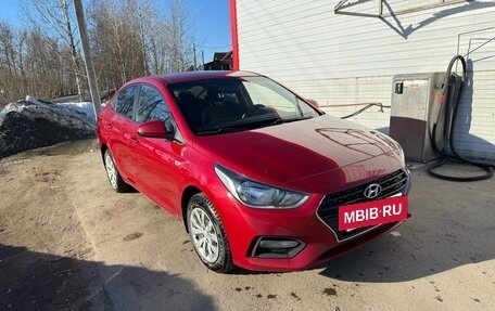 Hyundai Solaris II рестайлинг, 2017 год, 1 100 000 рублей, 4 фотография