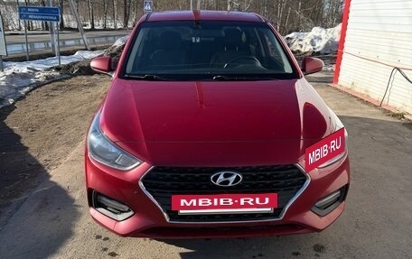 Hyundai Solaris II рестайлинг, 2017 год, 1 100 000 рублей, 3 фотография