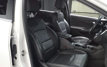 Chevrolet Malibu IX, 2019 год, 1 433 000 рублей, 10 фотография