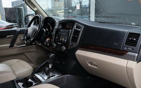 Mitsubishi Pajero IV, 2019 год, 3 670 000 рублей, 7 фотография