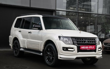 Mitsubishi Pajero IV, 2019 год, 3 670 000 рублей, 3 фотография