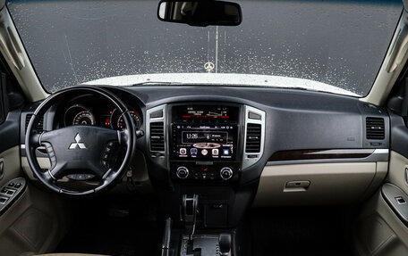 Mitsubishi Pajero IV, 2019 год, 3 670 000 рублей, 10 фотография