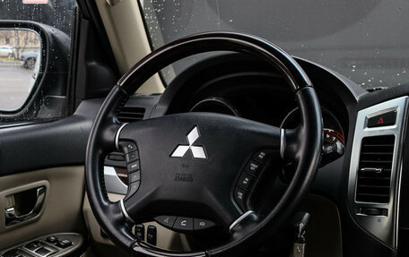 Mitsubishi Pajero IV, 2019 год, 3 670 000 рублей, 12 фотография