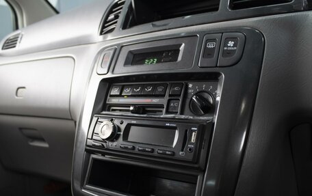 Nissan Liberty, 1999 год, 550 000 рублей, 13 фотография