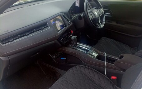 Honda Vezel, 2018 год, 1 850 000 рублей, 9 фотография