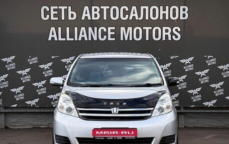 Toyota ISis I, 2009 год, 900 000 рублей, 2 фотография