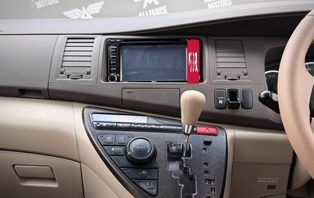 Toyota ISis I, 2009 год, 900 000 рублей, 15 фотография