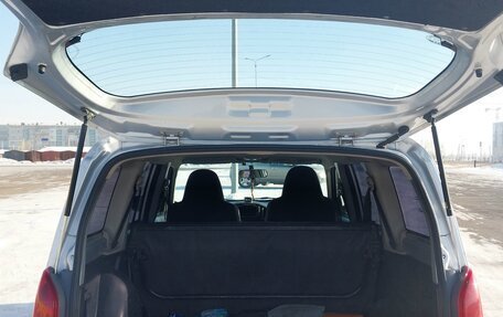 Toyota Probox I, 2005 год, 500 000 рублей, 9 фотография