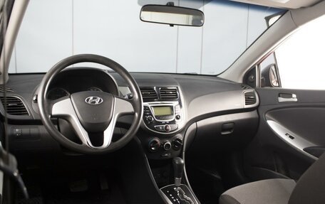 Hyundai Solaris II рестайлинг, 2012 год, 810 000 рублей, 5 фотография