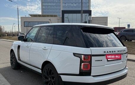 Land Rover Range Rover IV рестайлинг, 2018 год, 4 300 000 рублей, 8 фотография