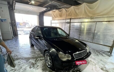 Mercedes-Benz C-Класс, 2002 год, 300 000 рублей, 2 фотография