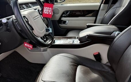 Land Rover Range Rover IV рестайлинг, 2018 год, 4 300 000 рублей, 19 фотография