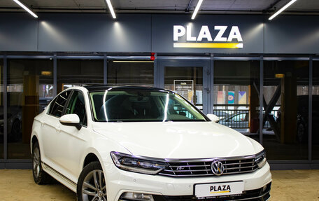 Volkswagen Passat B8 рестайлинг, 2017 год, 1 899 000 рублей, 2 фотография