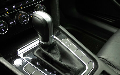 Volkswagen Passat B8 рестайлинг, 2017 год, 1 899 000 рублей, 21 фотография