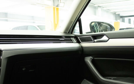 Volkswagen Passat B8 рестайлинг, 2017 год, 1 899 000 рублей, 9 фотография