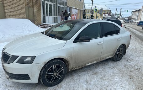 Skoda Octavia, 2018 год, 890 000 рублей, 3 фотография