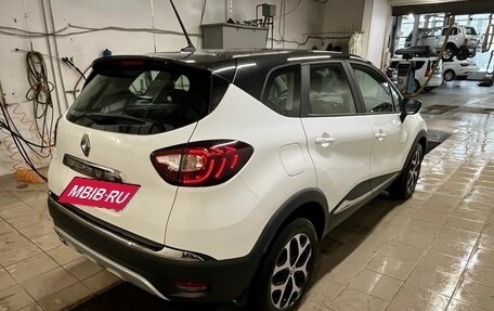 Renault Kaptur I рестайлинг, 2020 год, 1 599 000 рублей, 3 фотография