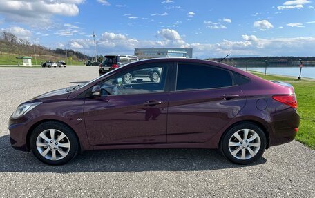 Hyundai Solaris II рестайлинг, 2011 год, 835 000 рублей, 3 фотография