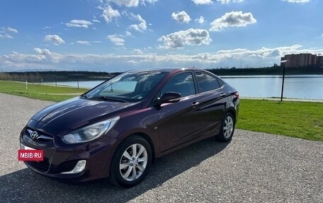 Hyundai Solaris II рестайлинг, 2011 год, 835 000 рублей, 2 фотография