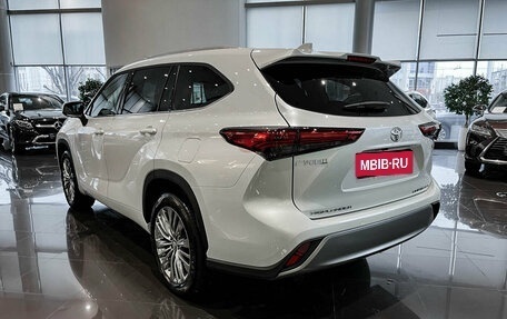 Toyota Highlander, 2025 год, 5 899 000 рублей, 8 фотография