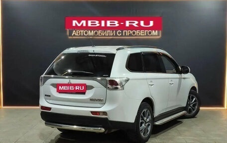 Mitsubishi Outlander III рестайлинг 3, 2013 год, 1 480 000 рублей, 4 фотография