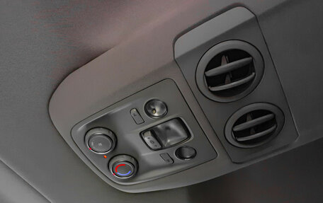 Peugeot Traveller I, 2018 год, 2 030 000 рублей, 25 фотография