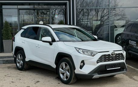 Toyota RAV4, 2020 год, 3 990 000 рублей, 3 фотография