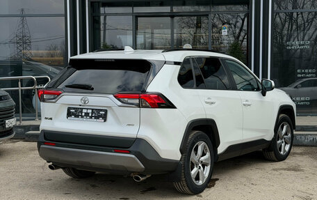 Toyota RAV4, 2020 год, 3 990 000 рублей, 9 фотография