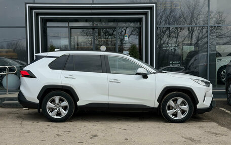 Toyota RAV4, 2020 год, 3 990 000 рублей, 5 фотография