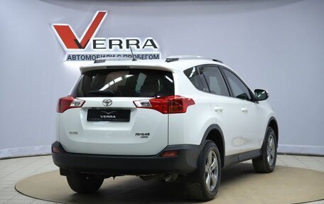 Toyota RAV4, 2015 год, 1 670 000 рублей, 5 фотография