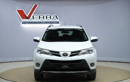 Toyota RAV4, 2015 год, 1 670 000 рублей, 2 фотография