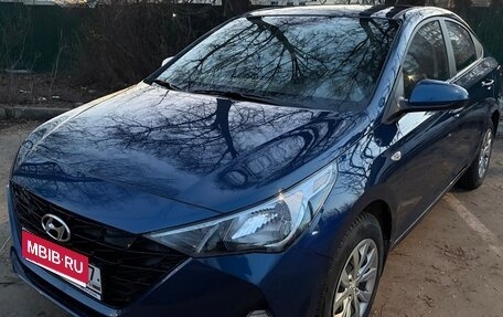 Hyundai Solaris II рестайлинг, 2021 год, 1 780 000 рублей, 1 фотография