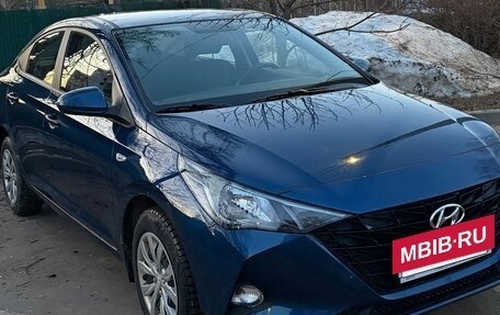 Hyundai Solaris II рестайлинг, 2021 год, 1 780 000 рублей, 3 фотография