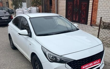 Hyundai Solaris II рестайлинг, 2020 год, 1 100 000 рублей, 2 фотография