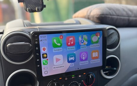 Peugeot Partner II рестайлинг 2, 2011 год, 570 000 рублей, 9 фотография