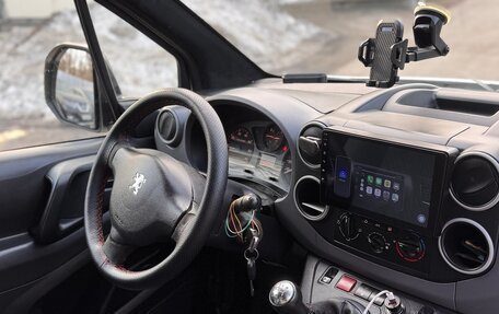 Peugeot Partner II рестайлинг 2, 2011 год, 570 000 рублей, 8 фотография