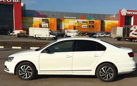 Volkswagen Jetta VI, 2017 год, 1 530 000 рублей, 3 фотография