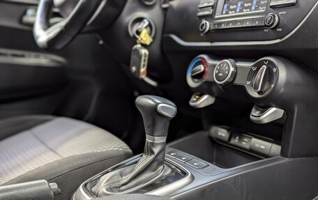 KIA Rio IV, 2018 год, 1 499 000 рублей, 28 фотография