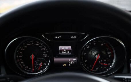 Mercedes-Benz GLA, 2017 год, 1 599 000 рублей, 12 фотография