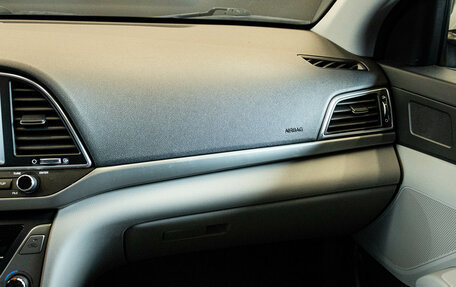 Hyundai Elantra VI рестайлинг, 2016 год, 1 359 000 рублей, 8 фотография