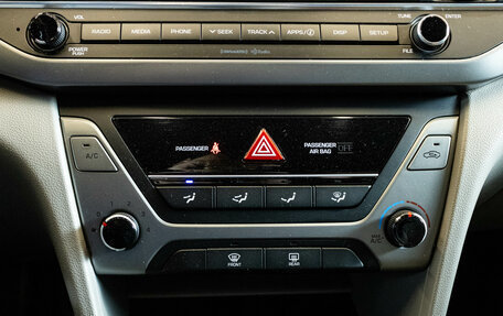 Hyundai Elantra VI рестайлинг, 2016 год, 1 359 000 рублей, 17 фотография