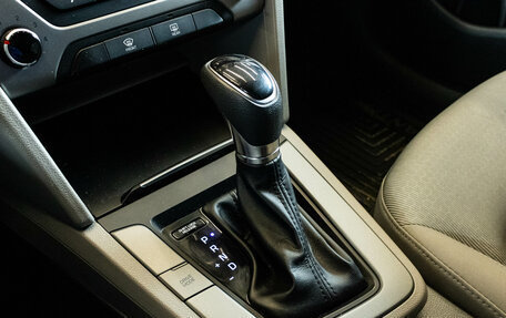 Hyundai Elantra VI рестайлинг, 2016 год, 1 359 000 рублей, 18 фотография