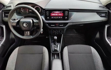 Skoda Rapid II, 2021 год, 1 790 000 рублей, 15 фотография