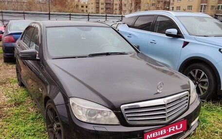 Mercedes-Benz C-Класс, 2011 год, 842 000 рублей, 1 фотография