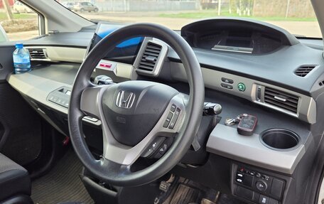 Honda Freed I, 2012 год, 1 250 000 рублей, 8 фотография