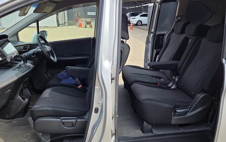 Honda Freed I, 2012 год, 1 250 000 рублей, 18 фотография